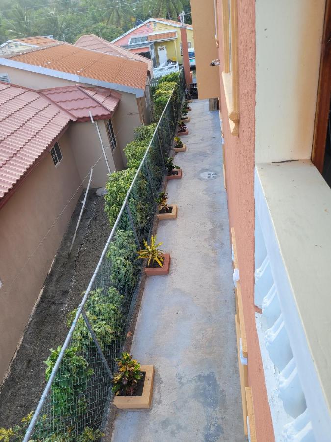 Royal Vybez Vacation Homes Spanish Town Buitenkant foto