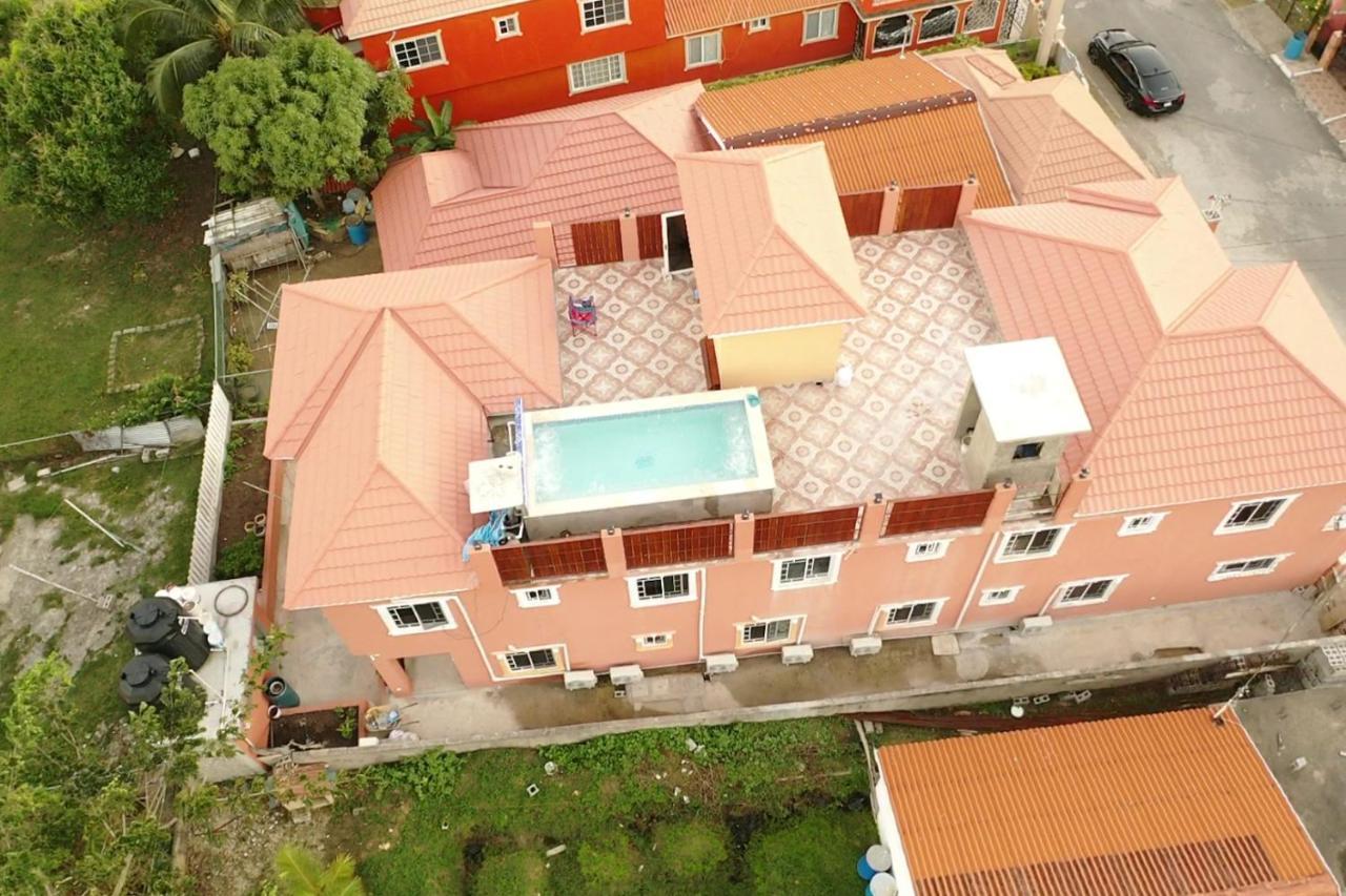 Royal Vybez Vacation Homes Spanish Town Buitenkant foto